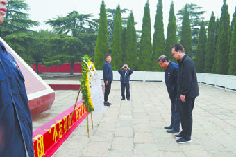 弘揚革命精神  堅定理想信念 ——集團(tuán)黨委開展“不忘初心、牢記使命”主題教育黨日活動